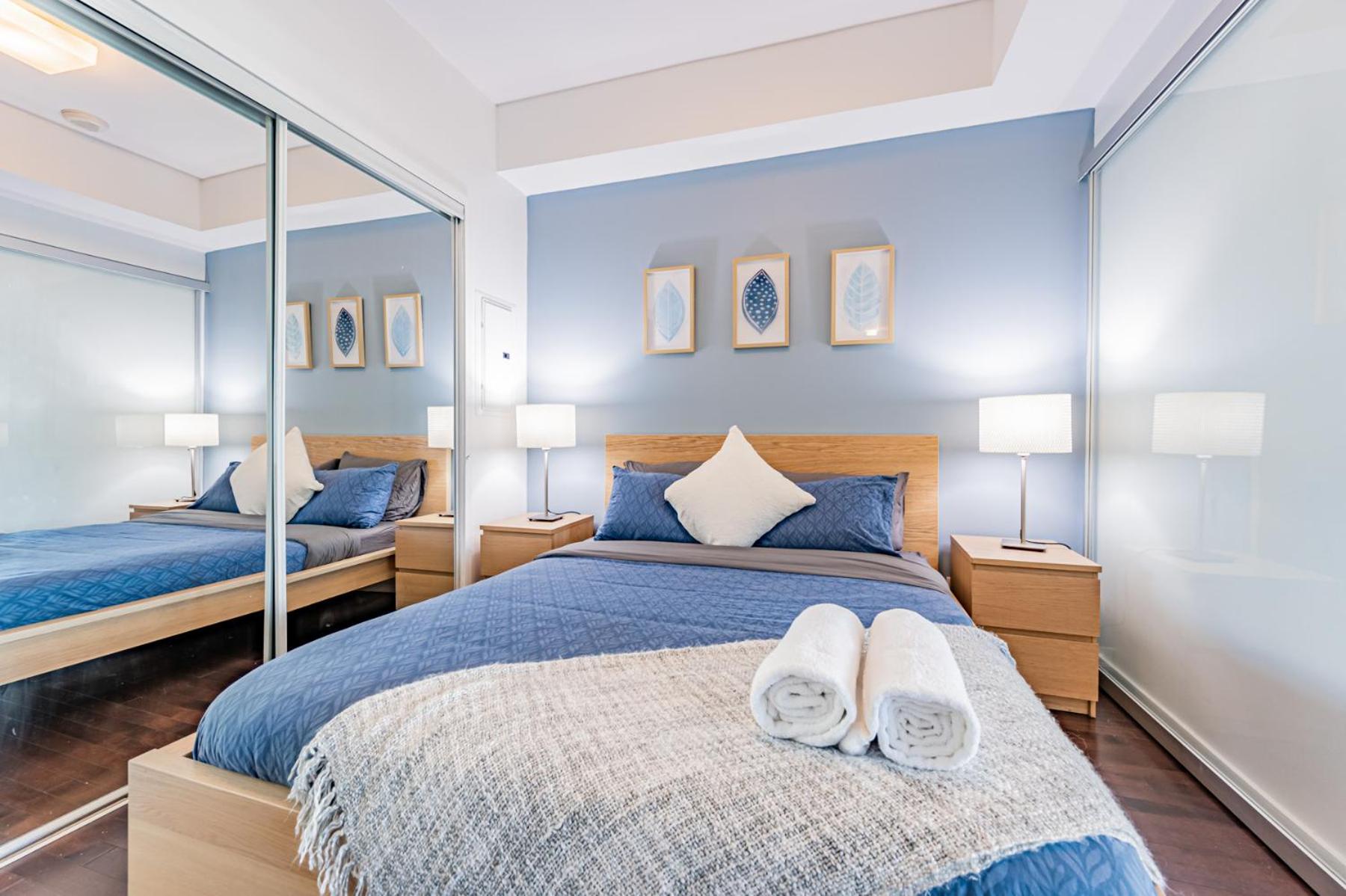 York Suites 5 トロント エクステリア 写真